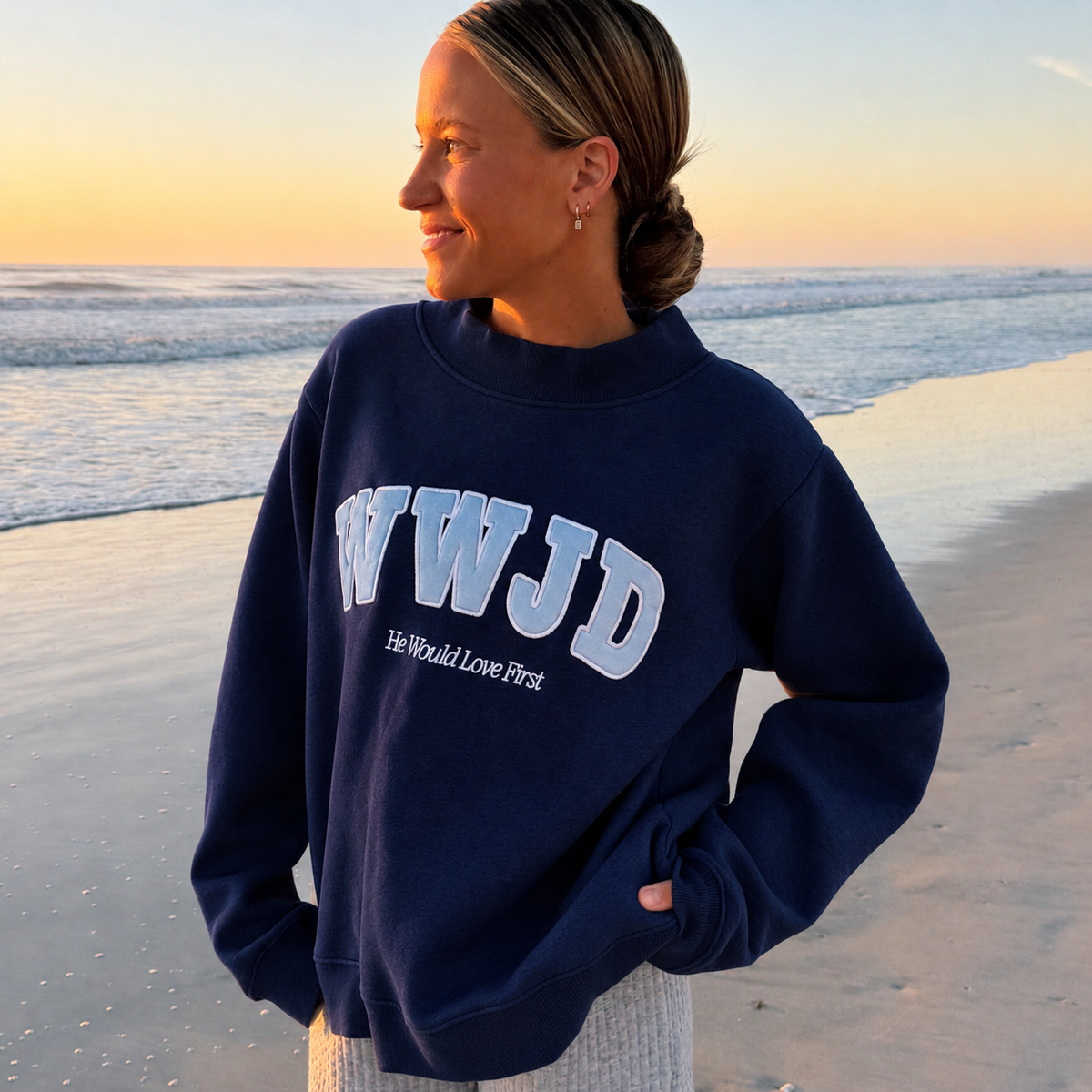 WWJD Heavyweight Mockneck crew